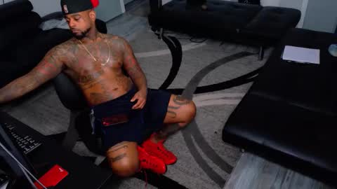 nasty twitter KASHCARTERATL online show from April 8, 12:08 pm