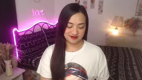 Queen Cyrine online show from December 22, 11:28 am