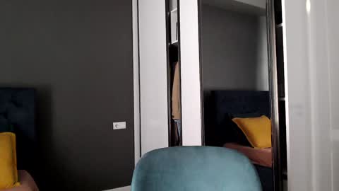 Snapshot of slemgem chatting on September 11, 6:36 am Slemgem Amy  friends online show from September 11, 6:36 am