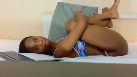 slim_chocobar18 online show from March 26, 5:07 pm