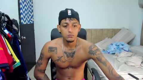 slim_master12 online show from December 18, 9:43 pm