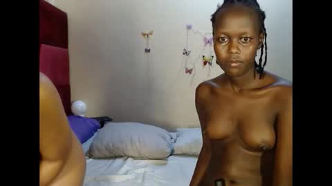 slimmy_kitties online show from November 18, 3:09 am