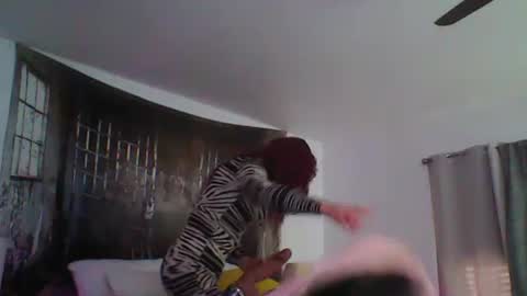 slingrod19 online show from April 2, 4:14 pm