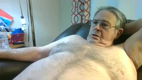 slippery_duck online show from March 3, 1:12 pm