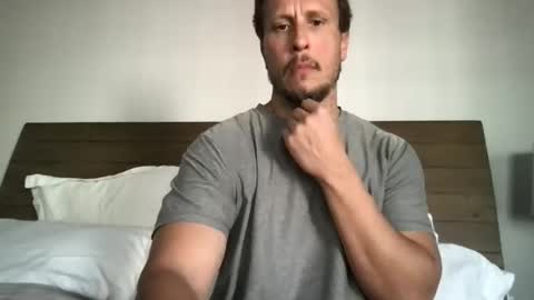 slo_breakz4u online show from February 22, 11:07 pm