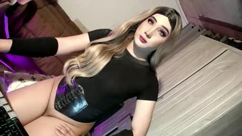 Nathalie online show from June 8, 7:53 am