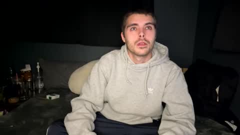 slutsandblunts online show from February 2, 2:42 am