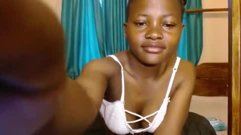 Bree online show from April 11, 7:45 am