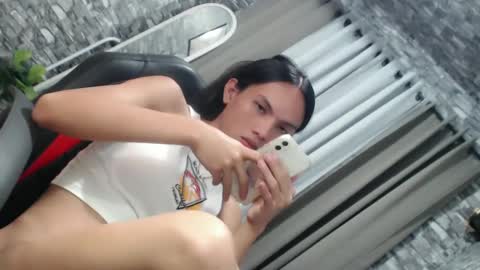 CHIE CHIE online show from February 17, 1:58 am