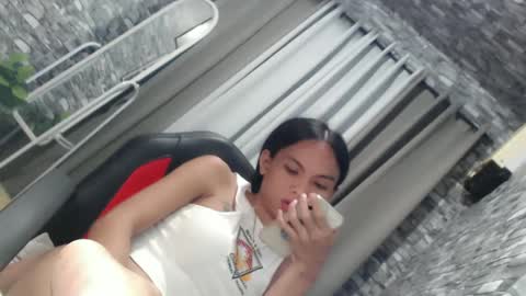 CHIE CHIE online show from February 25, 10:09 pm