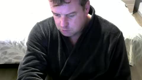 sluttynakedguy05_5 online show from December 15, 6:18 am