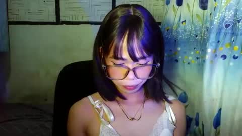 sluttypatotie online show from May 2, 5:52 pm
