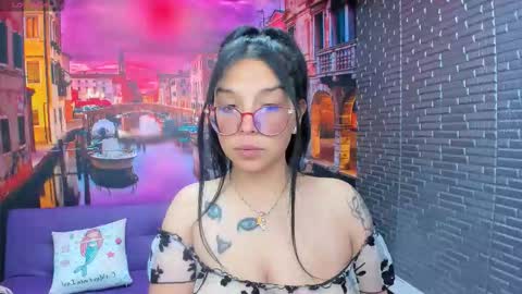 Mariana Torres online show from January 13, 1:41 pm