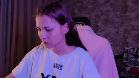 Emma online show from December 4, 12:35 am