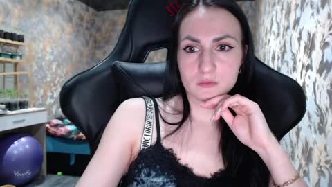 smile_cute_fox online show from May 15, 1:19 pm