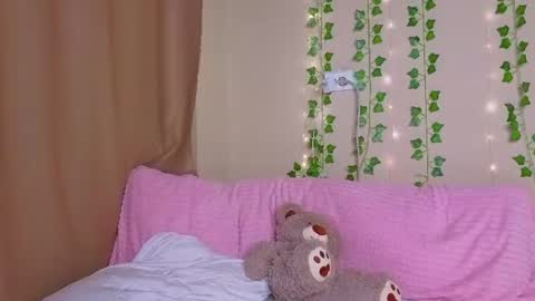 Bella online show from July 21, 9:06 pm