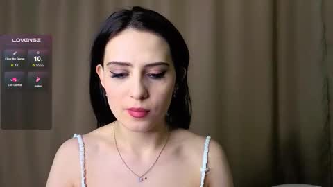 Bella online show from November 29, 7:32 pm