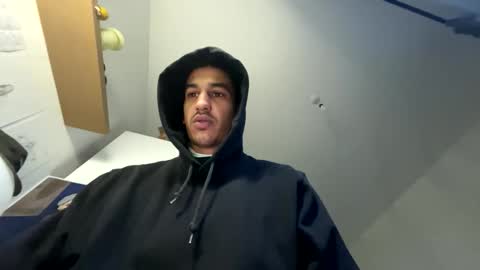 smilemorezzz online show from December 21, 3:40 pm