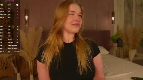 Mia online show from April 30, 5:23 am