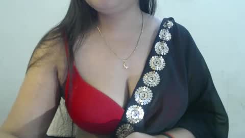 smiley online show from April 11, 12:53 pm