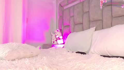      online show from November 21, 7:34 pm