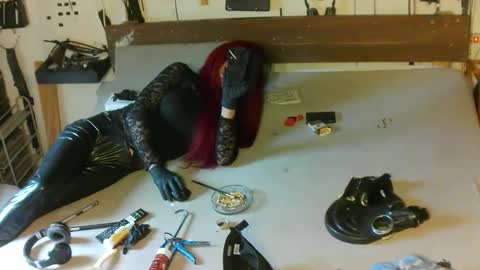 smokeslut365 online show from May 12, 5:55 pm