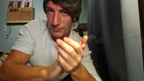 Snackyyyy online show from March 5, 3:37 am