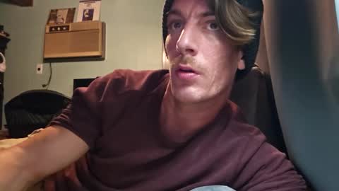 Snackyyyy online show from April 7, 12:45 am