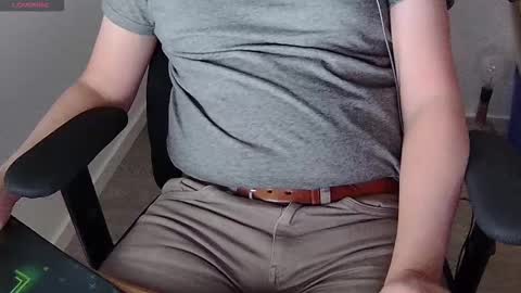 Sneakybill online show from November 21, 11:47 pm