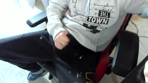 snip1977 online show from January 12, 11:07 am