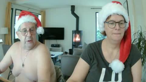 Snoeske and Woodwurm online show from December 24, 2:22 pm