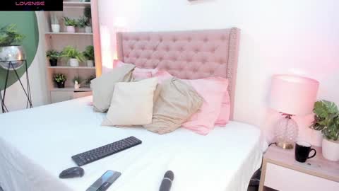 Snooky clintonn online show from January 18, 4:31 pm