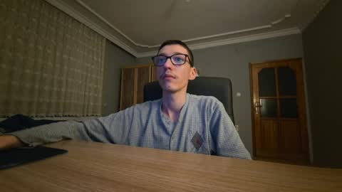 snow_white19353 online show from April 4, 2:29 am