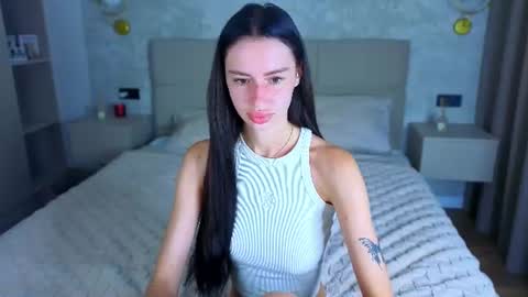 snow_whiteeex online show from June 23, 4:09 am