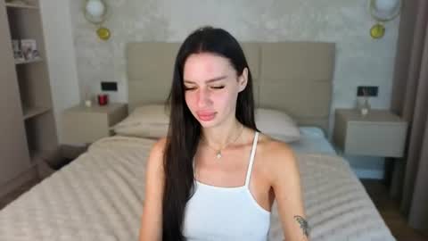 snow_whiteeex online show from July 17, 5:20 am
