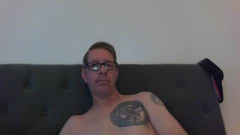 snub71 online show from April 11, 8:40 am