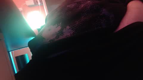 Tom online show from December 30, 5:02 pm