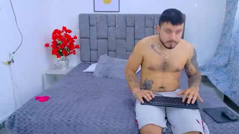 SOFFI AND CHISTOPHER online show from February 10, 7:50 pm