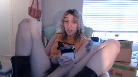 Lilytea online show from May 22, 11:44 pm