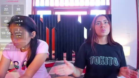 soffy and mia online show from October 23, 12:50 pm