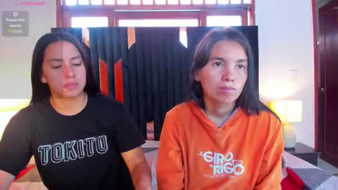 soffy and mia online show from November 13, 1:03 pm