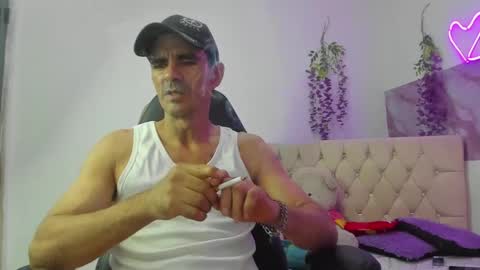 SOFI AND SANTY online show from April 19, 12:44 am