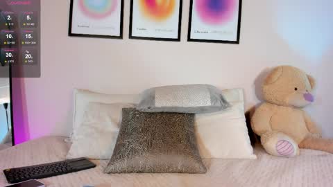 Sofi Vega online show from April 4, 11:28 am