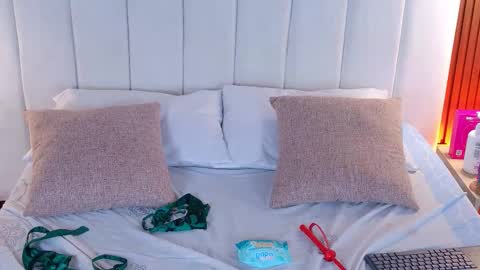 Sofia Arteaga online show from November 9, 1:09 am