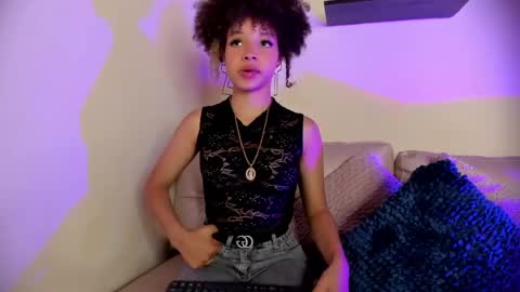 S O F I A  online show from June 9, 9:58 pm