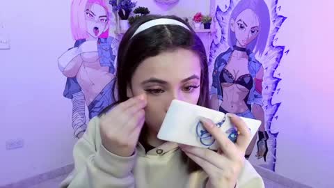 sofia_lara28 online show from April 7, 12:18 pm