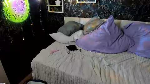 Sofia Lovvve online show from June 10, 6:34 am