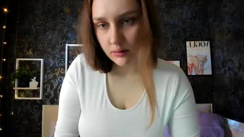 Sofia Lovvve online show from May 18, 5:57 am