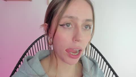     online show from December 18, 5:48 am