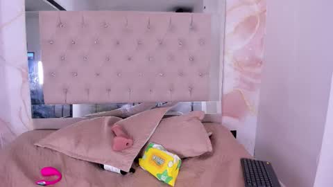 SOFIA online show from February 6, 9:06 pm